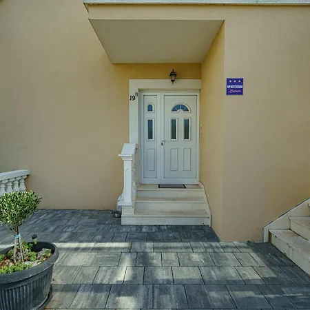 Zinfandel Lejlighed *