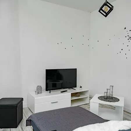 Zinfandel Apartment